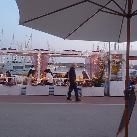 Appartamento 50 Mt Dal Mare Lido di Ostia Eksteriør bilde